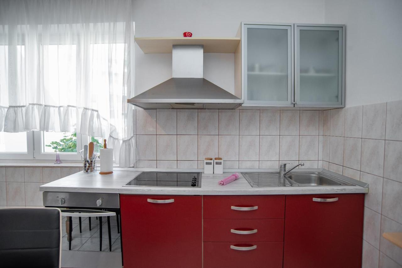 Apartments By The Sea Sumpetar, Omis - 2808 エクステリア 写真